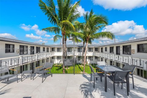 Appartement à louer à Hialeah, Floride: 2 chambres, 78.97 m2 № 2040789 - photo 4