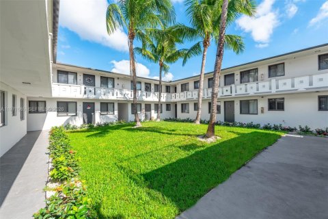 Appartement à louer à Hialeah, Floride: 2 chambres, 78.97 m2 № 2040789 - photo 18
