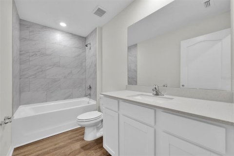 House in Ocala, Florida 5 bedrooms, 183.95 sq.m. № 2258209 - photo 5