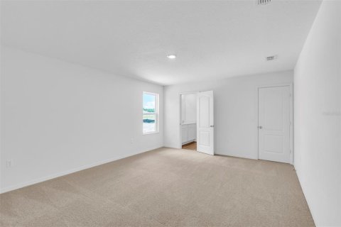 House in Ocala, Florida 5 bedrooms, 183.95 sq.m. № 2258209 - photo 9