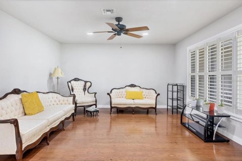 House in Port Charlotte, Florida 3 bedrooms, 122.91 sq.m. № 2410714 - photo 16