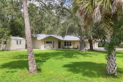 House in Port Charlotte, Florida 3 bedrooms, 122.91 sq.m. № 2410714 - photo 8