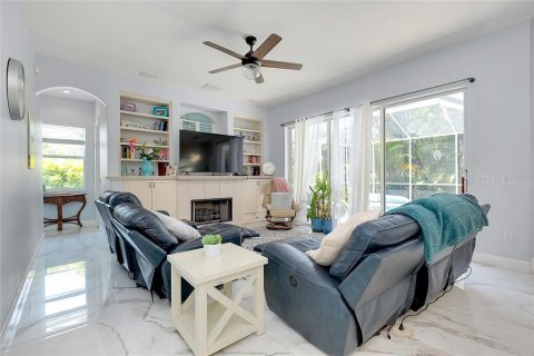 Villa ou maison à vendre à Venice, Floride: 3 chambres, 219.99 m2 № 2103260 - photo 4