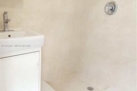 Снять в аренду виллу или дом в Майами, Флорида 3 спальни, 140.93м2, № 2004376 - фото 20