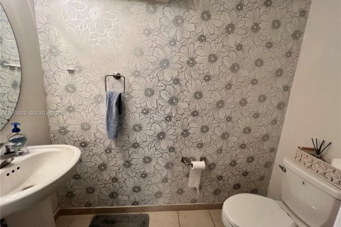 Townhouse in Homestead, Florida 3 bedrooms, 133.87 sq.m. № 2076114 - photo 13