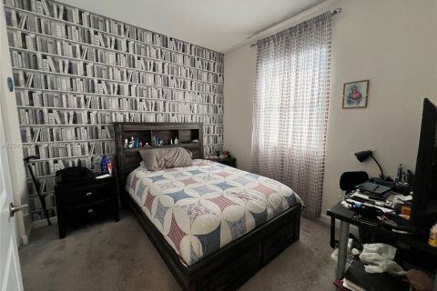 Townhouse in Homestead, Florida 3 bedrooms, 133.87 sq.m. № 2076114 - photo 15