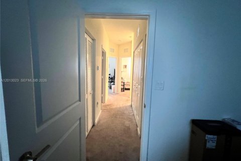 Townhouse in Homestead, Florida 3 bedrooms, 133.87 sq.m. № 2076114 - photo 24