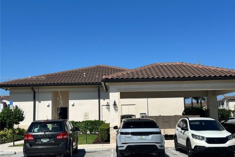 Townhouse in Homestead, Florida 3 bedrooms, 133.87 sq.m. № 2076114 - photo 29