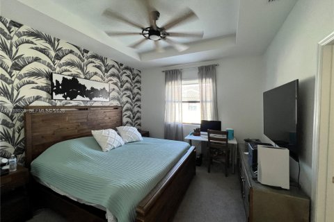 Townhouse in Homestead, Florida 3 bedrooms, 133.87 sq.m. № 2076114 - photo 22