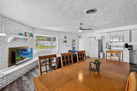 House in Altamonte Springs, Florida 4 bedrooms, 154.03 sq.m. № 2280006 - photo 6