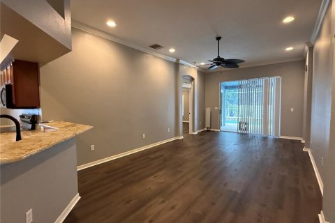 Casa en alquiler en Wesley Chapel, Florida, 3 dormitorios, 193.14 m2 № 2095983 - foto 6