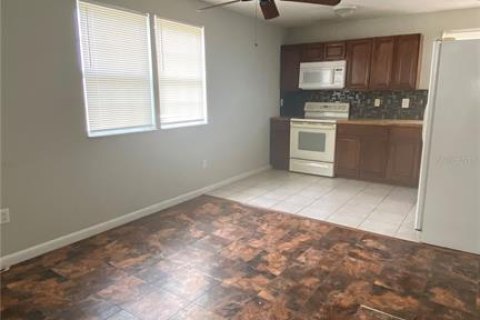 Appartement à louer à Riverview, Floride: 1 chambre, 74.32 m2 № 2095211 - photo 3