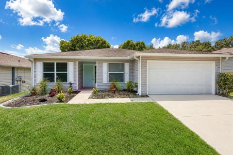 House in San Antonio, Florida 3 bedrooms, 137.59 sq.m. № 2318632