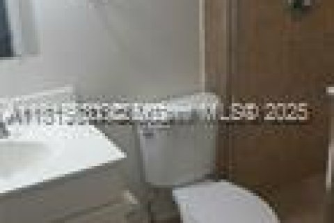 Купить кондоминиум в Майами, Флорида 2 спальни, 89.65м2, № 1958402 - фото 6