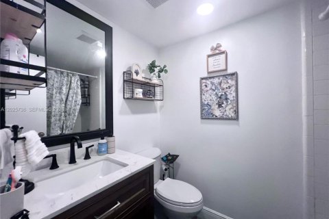 Condo in South Palm Beach, Florida, 1 bedroom  № 2088390 - photo 7