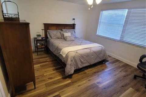 Casa en venta en Port Richey, Florida, 3 dormitorios, 145.11 m2 № 1917071 - foto 17