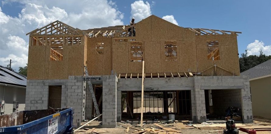 Villa ou maison à Apopka, Floride 5 chambres, 292.46 m2 № 1911447