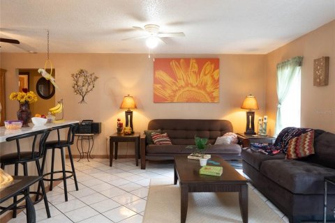 Villa ou maison à vendre à Spring Hill, Floride: 2 chambres, 106.19 m2 № 1847436 - photo 3