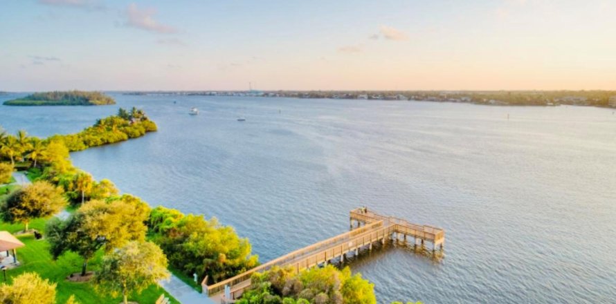 Adosado en Vero Beach, Florida 3 dormitorios, 152.45 m2 № 920942
