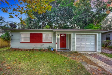 House in Green Cove Springs, Florida 3 bedrooms, 122.26 sq.m. № 849217 - photo 1