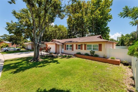 Casa en venta en Palm Harbor, Florida, 3 dormitorios, 125.6 m2 № 1853754 - foto 2