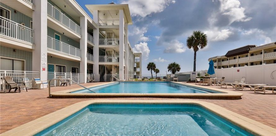 Condo in New Smyrna Beach, Florida, 2 bedrooms  № 1529343