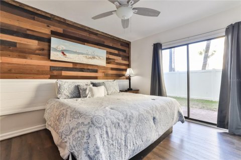 Condo in New Smyrna Beach, Florida, 2 bedrooms  № 1529343 - photo 15