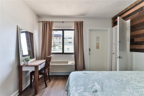 Condo in New Smyrna Beach, Florida, 2 bedrooms  № 1529343 - photo 24