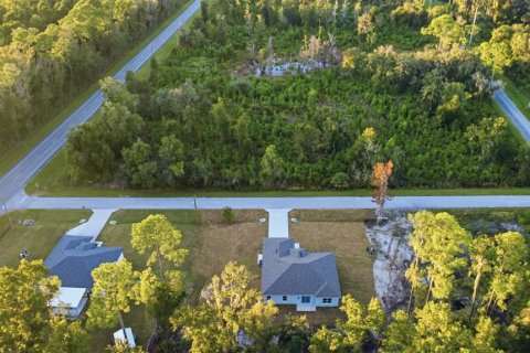 Villa ou maison à vendre à Crescent City, Floride: 3 chambres, 158.03 m2 № 2430727 - photo 3