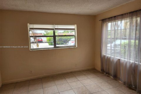 Copropriété à louer à Pompano Beach, Floride: 2 chambres, 67.08 m2 № 1975862 - photo 8