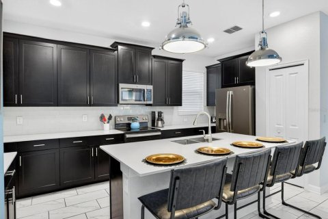 Villa ou maison à louer à Davenport, Floride: 5 chambres, 286.23 m2 № 2206595 - photo 5