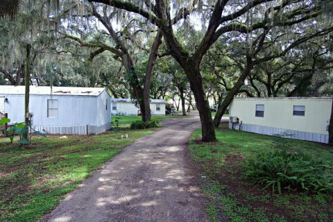 Commercial property in Leesburg, Florida 2032.98 sq.m. № 1632182 - photo 28