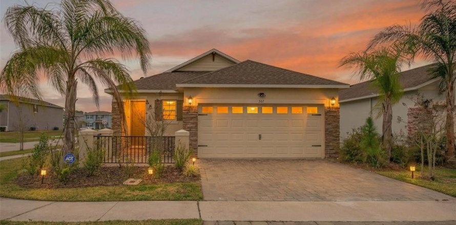 Villa ou maison à New Smyrna Beach, Floride 3 chambres, 153.57 m2 № 2418821