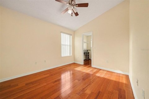 House in Winter Springs, Florida 4 bedrooms, 209.59 sq.m. № 2355721 - photo 28