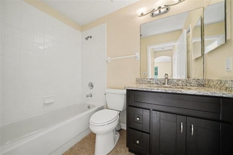 House in Winter Springs, Florida 4 bedrooms, 209.59 sq.m. № 2355721 - photo 30