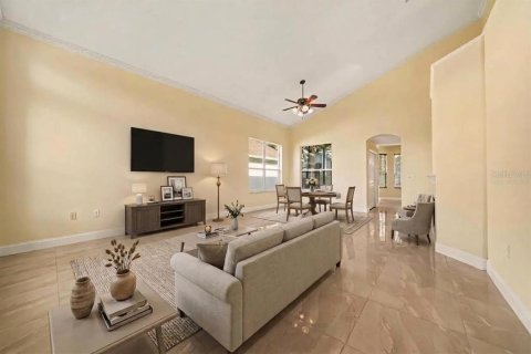 House in Winter Springs, Florida 4 bedrooms, 209.59 sq.m. № 2355721 - photo 7