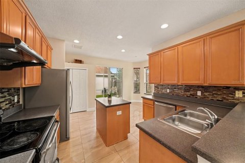 House in Winter Springs, Florida 4 bedrooms, 209.59 sq.m. № 2355721 - photo 21