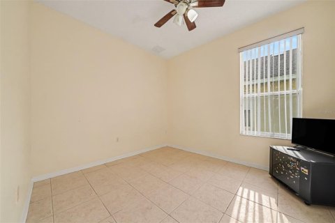 House in Winter Springs, Florida 4 bedrooms, 209.59 sq.m. № 2355721 - photo 14