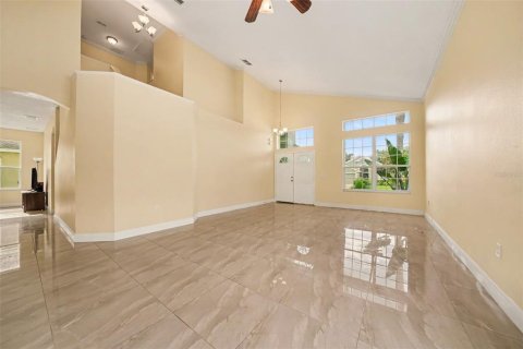House in Winter Springs, Florida 4 bedrooms, 209.59 sq.m. № 2355721 - photo 5