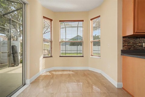 House in Winter Springs, Florida 4 bedrooms, 209.59 sq.m. № 2355721 - photo 16