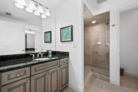 Condo in Sarasota, Florida, 2 bedrooms  № 1551012 - photo 20