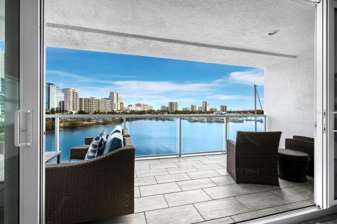 Condominio en venta en Sarasota, Florida, 2 dormitorios, 170.66 m2 № 1551012 - foto 10
