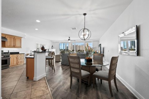 Copropriété à vendre à Sarasota, Floride: 2 chambres, 170.66 m2 № 1551012 - photo 6