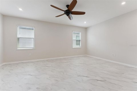 Casa en venta en Winter Park, Florida, 4 dormitorios, 280.56 m2 № 2306311 - foto 28