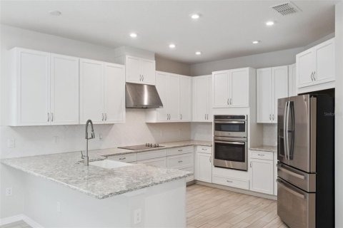 Casa en venta en Winter Park, Florida, 4 dormitorios, 280.56 m2 № 2306311 - foto 2
