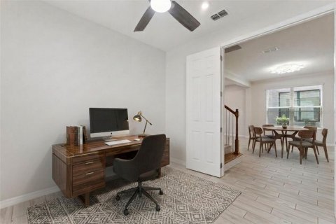 Casa en venta en Winter Park, Florida, 4 dormitorios, 280.56 m2 № 2306311 - foto 9