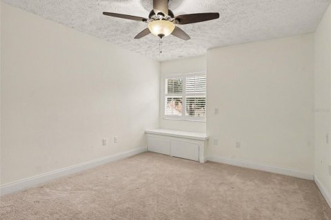 House in Auburndale, Florida 3 bedrooms, 205.78 sq.m. № 2410053 - photo 17