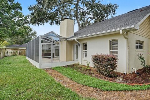House in Auburndale, Florida 3 bedrooms, 205.78 sq.m. № 2410053 - photo 29