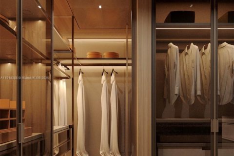 House in Miami Beach, Florida 6 bedrooms № 1970857 - photo 14