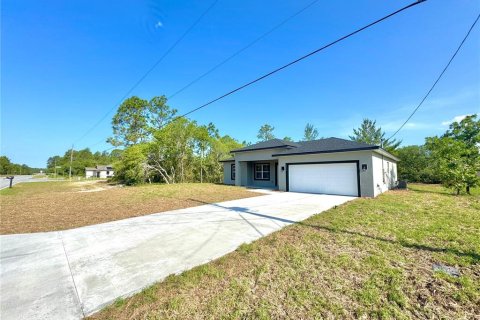Villa ou maison à vendre à Citrus Springs, Floride: 3 chambres, 142.05 m2 № 1677808 - photo 4